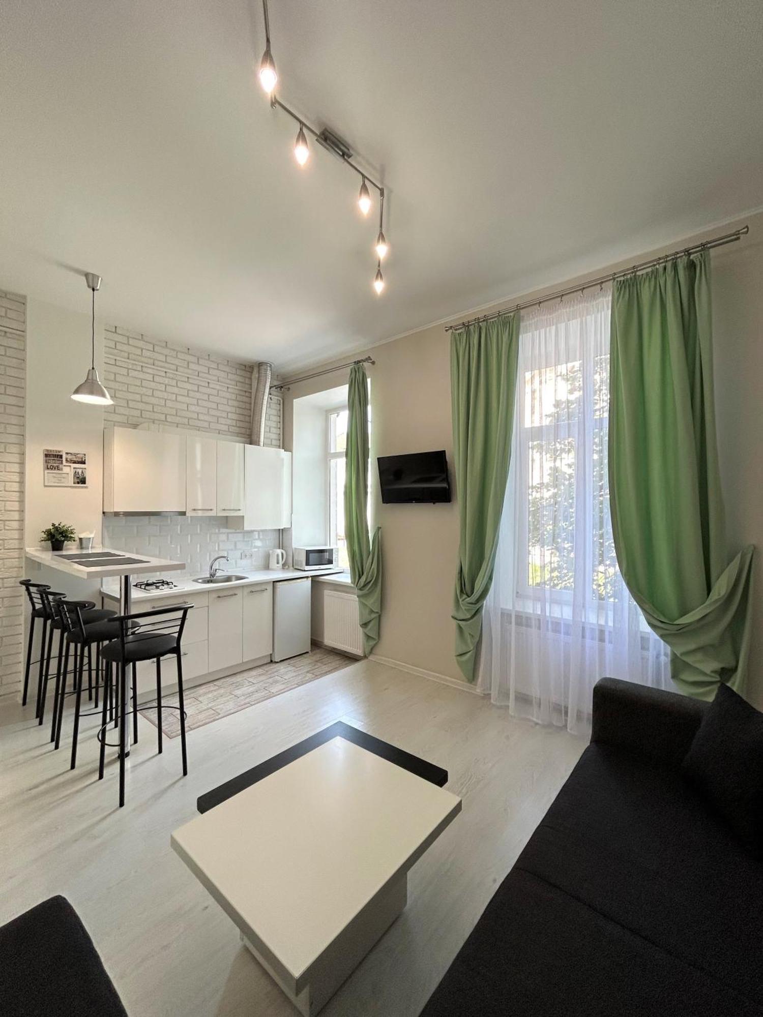 Modern Apartment In Old City Center Lwów Zewnętrze zdjęcie