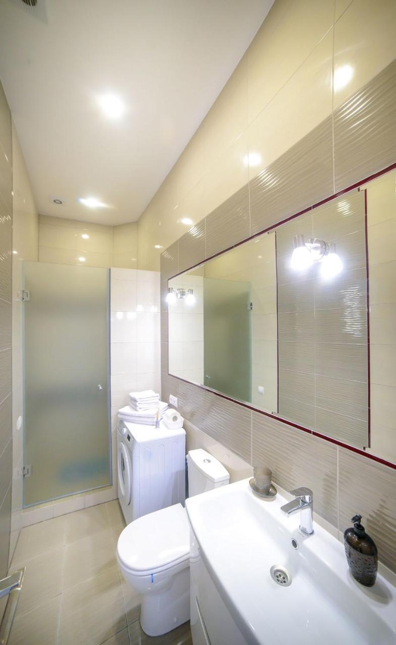 Modern Apartment In Old City Center Lwów Zewnętrze zdjęcie